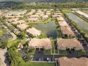 306 Belmont Ln in North Lauderdale, FL - Building Photo - Building Photo