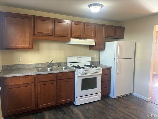 property at 129 S Collingwood Ave