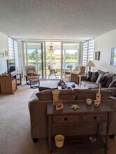 804 Cypress Blvd in Pompano Beach, FL - Building Photo - Building Photo