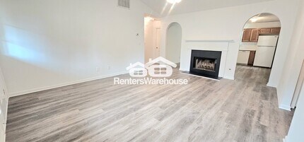 5785 Creekside Dr in Rex, GA - Building Photo - Building Photo