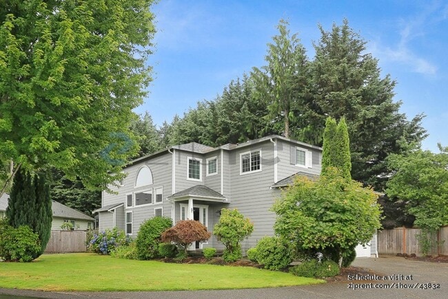 property at 8712 177th St E