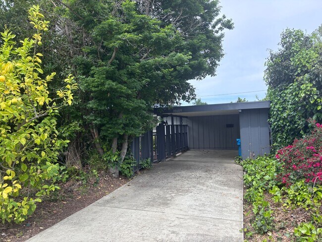 10605 Johansen Dr in Cupertino, CA - Building Photo - Building Photo