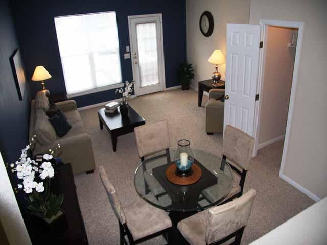 Estates at New Albany in Columbus, OH - Building Photo - Interior Photo