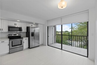 8420 SW 133rd Avenue Rd in Miami, FL - Building Photo - Building Photo