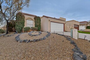 7300 Niquel Pl NW in Albuquerque, NM - Building Photo