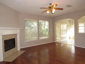 3519 Englewood Dr in Pearland, TX - Building Photo - Building Photo