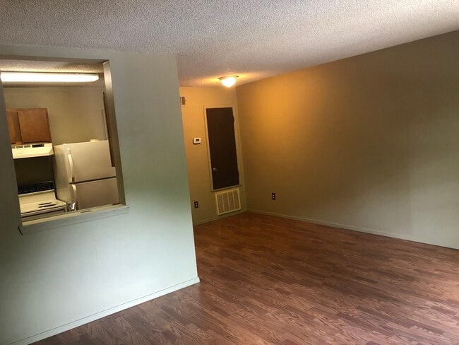 661 N Leverett Ave in Fayetteville, AR - Building Photo - Building Photo