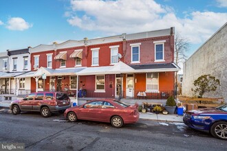 43 N Frazier St in Philadelphia, PA - Foto de edificio - Building Photo