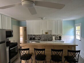 384 Parker Farm Rd in Buxton, ME - Building Photo - Building Photo