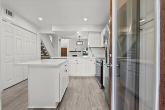 16532 Holly Trail Dr in Houston, TX - Building Photo - Building Photo