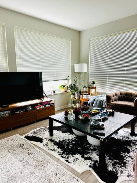 2651 Library Ln in North Vancouver, BC - Building Photo - Building Photo