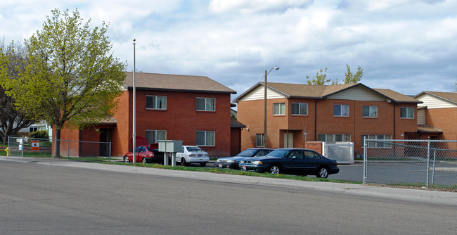 Checola Apartments in Nampa, ID - Building Photo - Building Photo