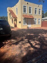 616 Claremore Dr in West Palm Beach, FL - Building Photo - Building Photo
