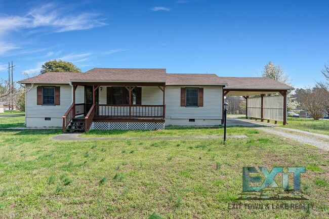 property at 1000 Chaptico Rd