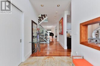 622 Kozel Ct in Mississauga, ON - Building Photo - Building Photo