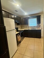 1110 W Gardenia Ave, Unit Gardenia in McAllen, TX - Building Photo - Building Photo