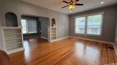 107 Willim St, Unit 103 in Alamo Heights, TX - Building Photo - Building Photo