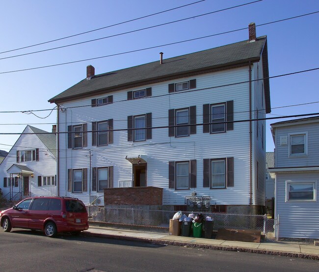 403 Globe St in Fall River, MA - Building Photo - Building Photo