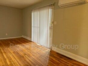 2462 D Bragg Blvd in Fayetteville, NC - Building Photo - Building Photo