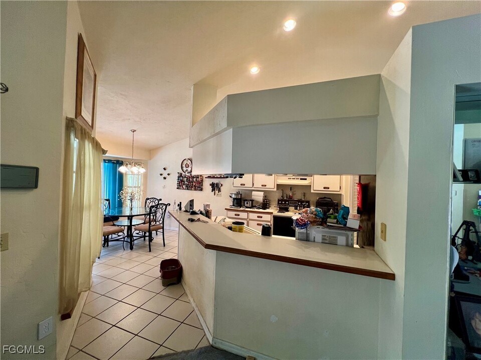 685 Morning Mist Ln in Lehigh Acres, FL - Building Photo