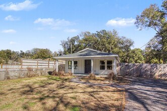 5230 Richburg St in Milton, FL - Building Photo - Building Photo