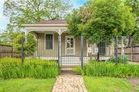 2017 Elysian St photo'