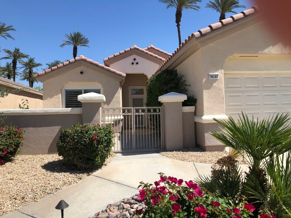 78102 Vinewood Dr in Palm Desert, CA - Building Photo