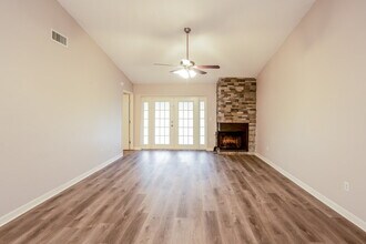 1512 Blueteal Dr in Brandon, FL - Building Photo - Building Photo