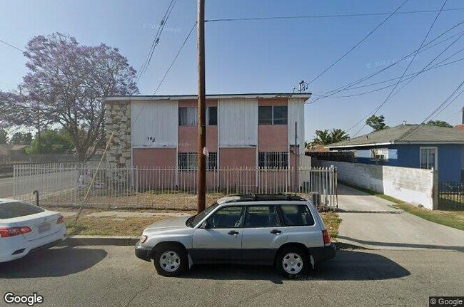 103 E Cypress St in Compton, CA - Building Photo - Building Photo