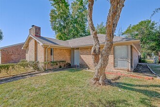 4302 Wildacres Dr in Houston, TX - Building Photo - Building Photo