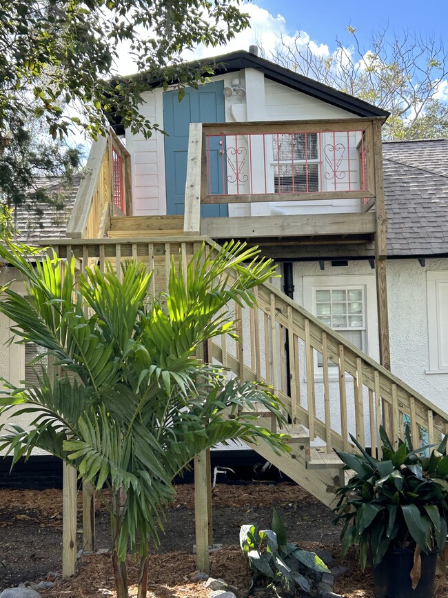 407 Magnolia St, Unit 1 in New Smyrna Beach, FL - Building Photo - Building Photo