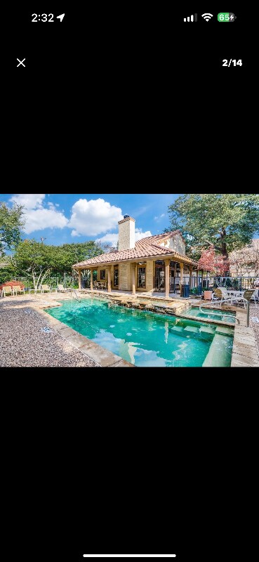 7640 W Greenway Blvd in Dallas, TX - Building Photo - Building Photo