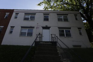 5025 Hanna Pl SE in Washington, DC - Building Photo