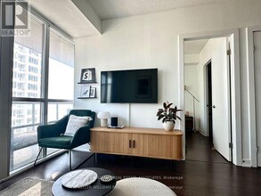 20-2120 Bruyeres Mews in Toronto, ON - Building Photo - Building Photo