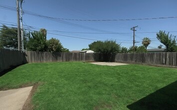 1443 S School St in Lodi, CA - Building Photo - Building Photo