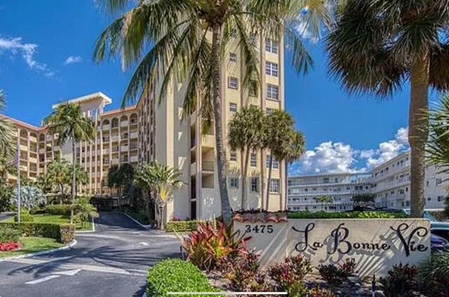 3475 S Ocean Blvd in Palm Beach, FL - Foto de edificio - Building Photo