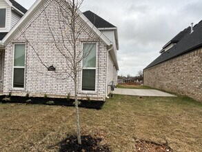 3201 SW Lovely Ln in Bentonville, AR - Building Photo - Building Photo