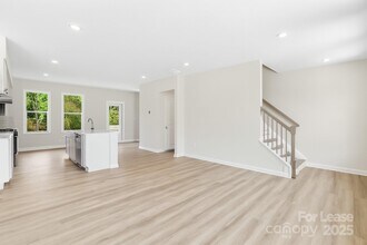 3322 Beeler Ln in Charlotte, NC - Building Photo - Building Photo