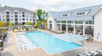 11023 Moonbug Ct in Charlotte, NC - Building Photo