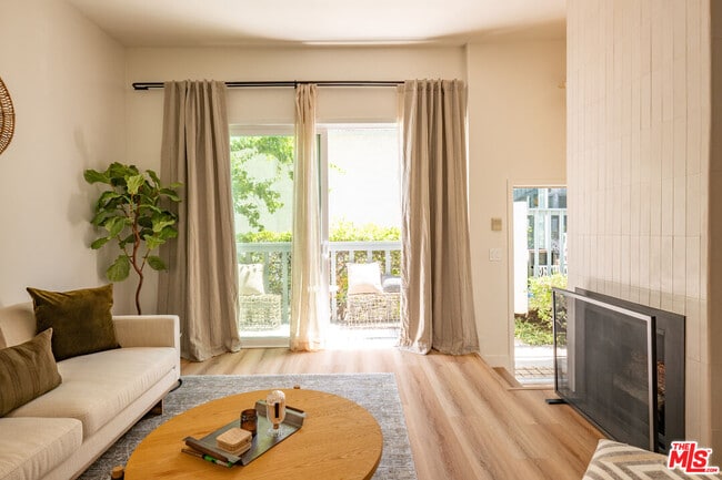 1144 17th St in Santa Monica, CA - Building Photo - Building Photo