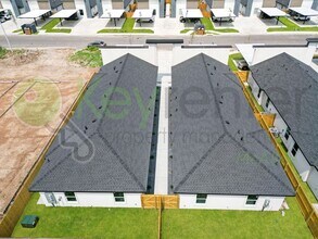 2900 S Links Dr in Edinburg, TX - Building Photo - Building Photo