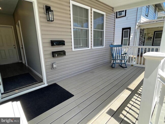 250 W Bridge St in Morrisville, PA - Building Photo - Building Photo