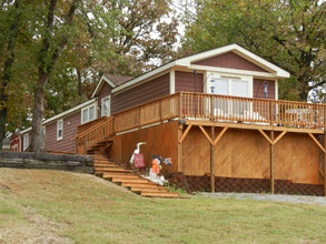 Grand View Village Resort in Grove, OK - Building Photo - Building Photo