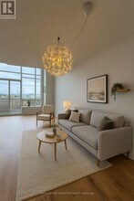 1720 Eglinton Ave E in Toronto, ON - Building Photo - Building Photo