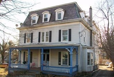 218 N James St in Peekskill, NY - Building Photo