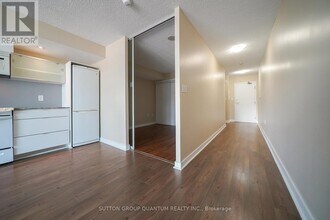 705-4k Spadina Ave. in Toronto, ON - Building Photo - Building Photo