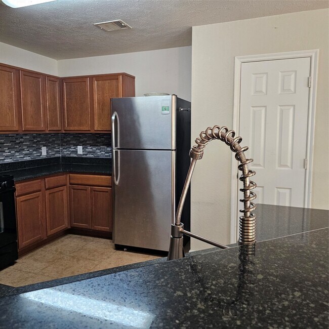 11727 Madison Oak St in Houston, TX - Building Photo - Building Photo