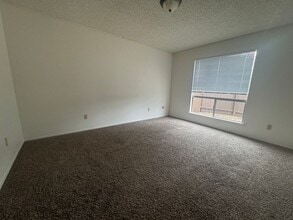 7560 Sombrilla Ave in Atascadero, CA - Building Photo - Building Photo