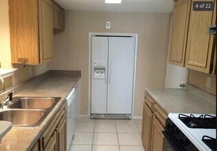 2030 Encino Cir in Austin, TX - Building Photo - Building Photo