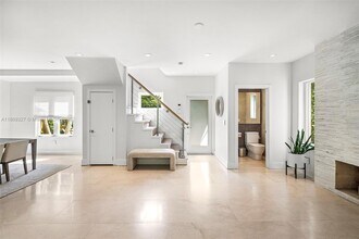 775 W 49th St in Miami Beach, FL - Building Photo - Building Photo